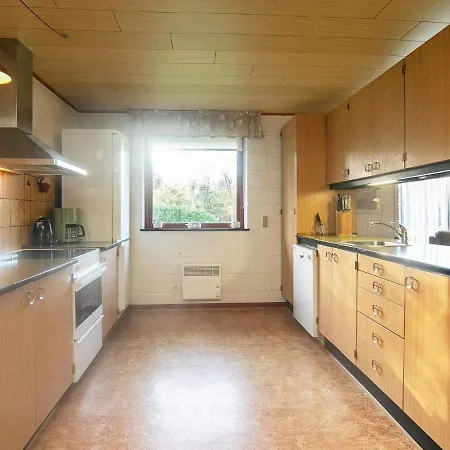 Modern In Vesl S With Terrace